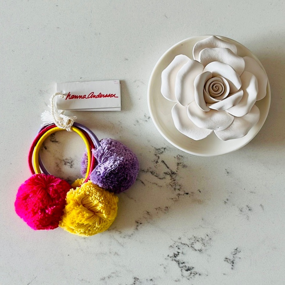 Hanna Andersson girl’s Pom Hair Ties 3 Pack